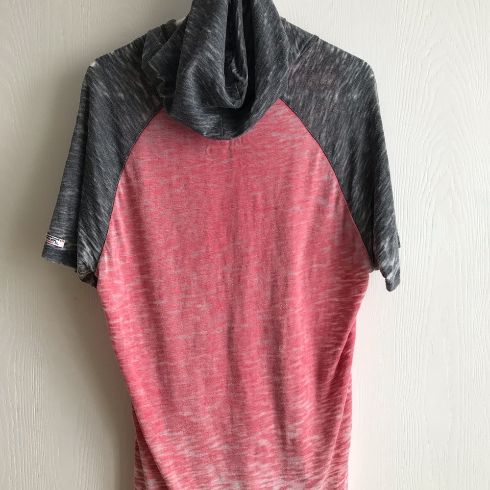 Short sleeve hoodie